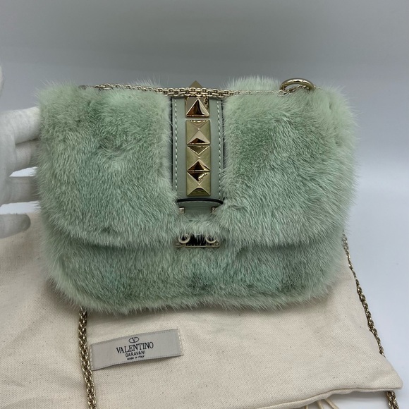 ❌SOLD❌Authentic Valentino Garavani rockstud Mink Fur chain shoulder bag - Picture 4 of 16